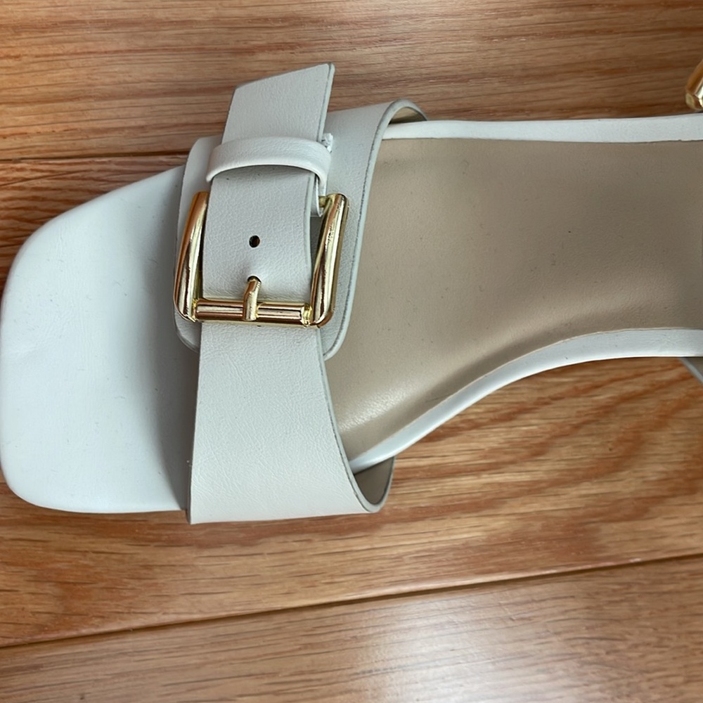 Madden Girl sandals - excellent condition, only worn one time to church - Picture 5 of 5